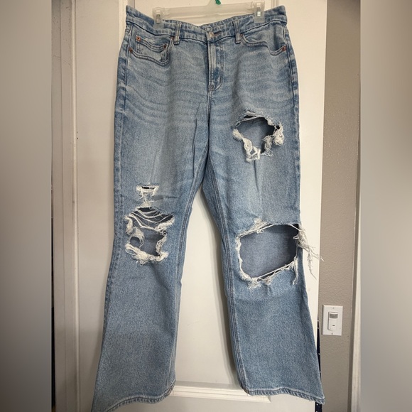 American Eagle Outfitters Denim - American Eagle Outfitters Light Blue Distressed Straight Leg Jeans